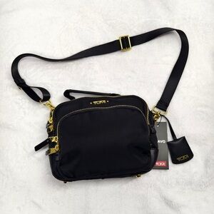 🥝TUMI Alpha Bravo Women’s Crossbody Bag